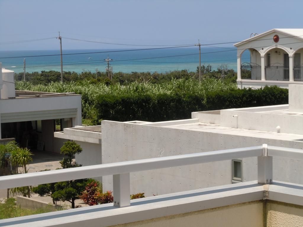 Guest House Route 6 Yomitan Exterior photo